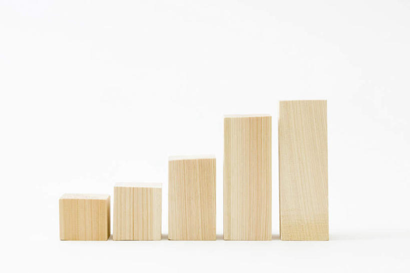 无人,横图,室内,特写,白天,白色背景,正面,游戏,智慧,静物,玩具,一排,许多,朦胧,模糊,整齐,玩,娱乐,排列,模型,休闲,积木,益智,摄影,影棚,活动,思维,队列,发泄,消遣,智力,想象,宣泄,玩耍,嬉戏,彩图,影棚拍摄,拍摄