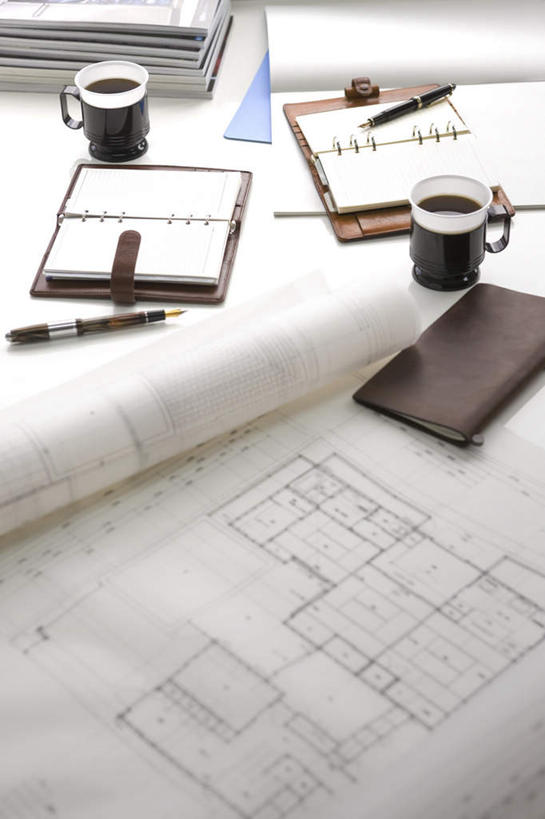 咖啡,无人,办公室,竖图,俯视,室内,特写,白天,幸福,家具,桌子,静物,杯子,书籍,一堆,许多,堆叠,堆积,朦胧,模糊,笔,瓷器,图纸,办公桌,办公用品,钢笔,记事本,咖啡杯,设计图,陶瓷制品,娱乐,文具,饮料,本子,笔记本,学习用品,享受,休闲,温馨,放松,乐趣,摄影,影棚,两本,堆,文具用品,两支,提神,舒适,瓷杯,醒脑,工程图,草图,蓝图,办公家具,软饮料,设计,书,图书,彩图,高角度拍摄,影棚拍摄,拍摄