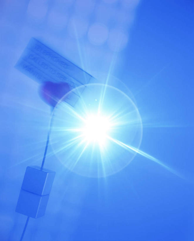 无人,竖图,室内,白天,正面,数码,科技,阴影,朦胧,梦幻,模糊,发光,光束,网络,英文,标志,文字,字符,字母,光亮,背光,高光,几何,计算机图形,合成,标识,夹子,卡片,英文字母,电脑合成图,数码合成图,未来,发亮,逆光,憧憬,写实,具体,具象,彩图