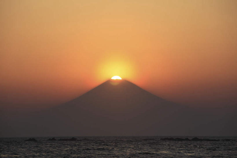 无人,横图,室外,白天,正面,旅游,度假,海浪,海洋,火山,美景,日落,富士山,静冈县,日本,亚洲,朦胧,模糊,景观,浪花,水平线,晚霞,霞光,辽阔,海平线,娱乐,蓝色,蓝天,天空,自然,海水,黄昏,天,享受,休闲,广阔,景色,彩霞,放松,晴朗,一望无际,自然风光,海景,东亚,本州,万里无云,本州岛,日本国,中部地方,静冈,山梨,山梨县,无边无际,一马平川,大海,风浪,海,海水的波动,活火山,近岸浪,死火山,休眠火山,涌浪,晴空,晴空万里,夕阳,彩图,水天相接,水天一线