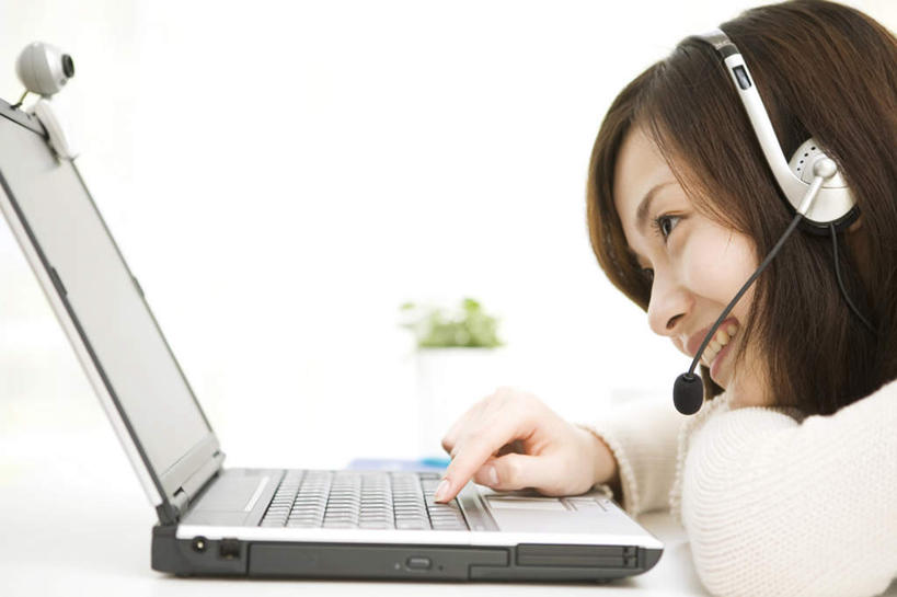 东方人,头发,一个人,笑,摸,微笑,露齿笑,横图,室内,特写,白天,侧面,电脑,笔记本电脑,植物,桌子,亚洲,仅一个年轻女性,仅一个女性,仅一个人,抚摸,敲打,阴影,光线,网络,盆栽,影子,办公桌,墙,褐色,盆景,注视,黄种人,输入,通讯设备,墙壁,墙面,绿色,阳光,自然,打字,低头,观察,看,趴着,生长,成长,观看,点击,一台,敲击,察看,无线,关注,通信设备,无线网络,无线上网,便携式电脑,按键,手提电脑,年轻女性,女人,女性,亚洲人,触摸,接触,趴,半身,彩图