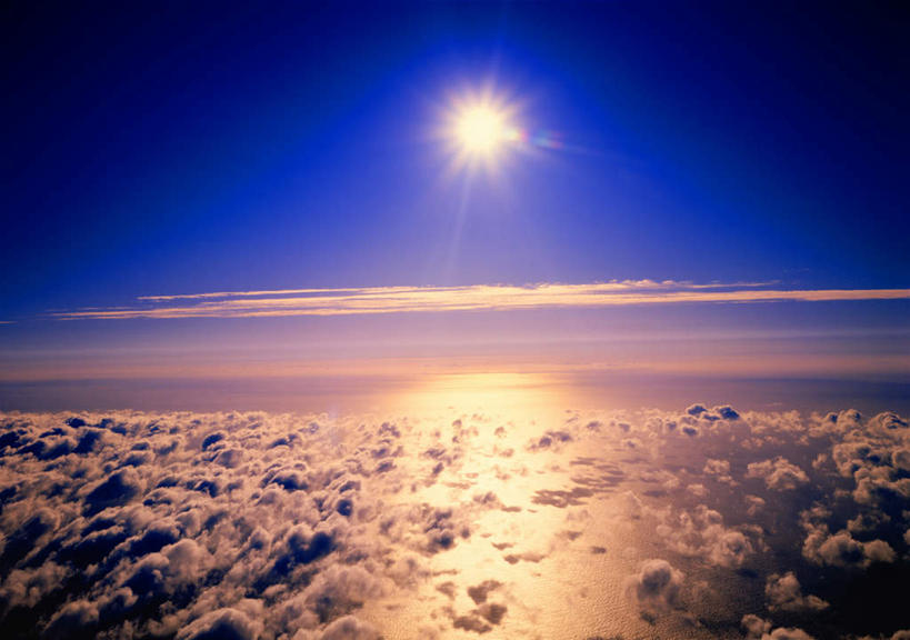 无人,横图,室外,白天,仰视,旅游,度假,美景,太阳,阴影,光线,影子,景观,云,云朵,云彩,娱乐,蓝色,白云,蓝天,天空,阳光,自然,天,享受,休闲,闪耀,景色,放松,晴朗,刺眼,耀眼,闪烁,自然风光,闪动,闪灼,晴空,彩图,低角度拍摄,夺目