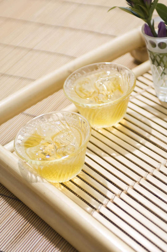 无人,竖图,俯视,室外,特写,白天,幸福,茶,杯子,茶叶,两杯,娱乐,玻璃制品,水杯,享受,休闲,温馨,放松,乐趣,摄影,影棚,提神,舒适,醒脑,玻璃杯,彩图,高角度拍摄,影棚拍摄,拍摄