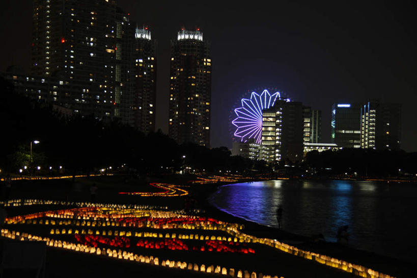 无人,高楼大厦,横图,彩色,室外,夜晚,正面,度假,海浪,海洋,美景,城市风光,标志建筑,城市,大厦,地标,建筑,摩天大楼,霓虹灯,东京,日本,亚洲,景观,浪花,摩天轮,灯光,七彩,娱乐,光源,建设,霓虹,灯,黑色,天空,海水,天,享受,休闲,景色,放松,照明设备,海景,东亚,本州,费里斯大转轮,关东地方,本州岛,日本国,东京都,氖灯,大海,风浪,海,海水的波动,近岸浪,涌浪,彩图,大楼,高层建筑,高楼,摩天楼