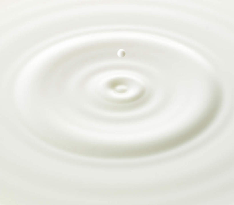 牛奶,无人,横图,俯视,室内,特写,白天,水,波纹,飞溅,重叠,环绕,溅,围绕,螺旋,液体,水滴,饮品,营养,水珠,饮料,白色,水纹,波浪,摄影,影棚,乳制品,奶,喷洒,螺纹,灵动,安神,彩图,高角度拍摄,影棚拍摄,拍摄