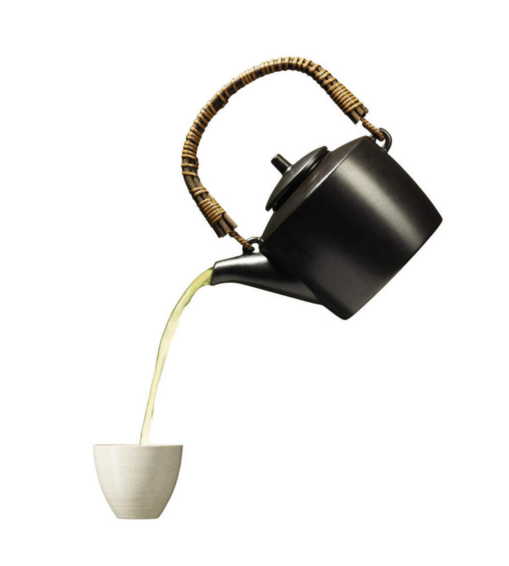 无人,竖图,室内,特写,白天,白色背景,正面,幸福,茶,杯子,倒,瓷器,壶,茶叶,陶瓷制品,一杯,娱乐,水壶,茶壶,水杯,享受,休闲,温馨,放松,乐趣,摄影,影棚,提神,舒适,瓷杯,醒脑,一壶,茶杯,彩图,影棚拍摄,拍摄