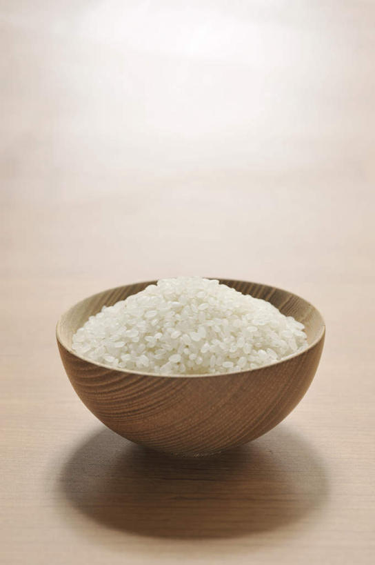 无人,竖图,俯视,室内,特写,白天,烹饪,桌面,桌子,餐具,许多,阴影,反射,影子,谷类,谷物,日本料理,料理,食品,米,大米,菜肴,美食,食物,白色,碗,日式料理,日式,摄影,佳肴,影棚,一碗,进餐用具,烹调用具,彩图,高角度拍摄,影棚拍摄,拍摄