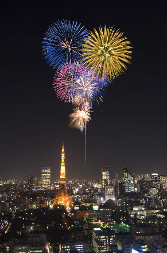 无人,高楼大厦,竖图,室外,夜晚,正面,旅游,度假,爆炸,美景,大桥,大厦,道路,建筑,立交桥,路,摩天大楼,桥梁,烟火,公路,照明,东京,日本,亚洲,黑色背景,节日,庆祝,壁灯,景观,高架,斜拉桥,桥,灯光,交通,东京铁塔,文化,娱乐,灯,黑色,天空,自然,焰火,灯具,天,庆典,享受,休闲,闪耀,景色,放松,纪念,耀眼,东京塔,明亮,照亮,照明设备,自然风光,礼花,五彩缤纷,东亚,本州,关东地方,本州岛,日本国,东京都,花炮,礼花炮,日本电波塔,烟花,马路,彩图,大楼,高层建筑,高楼,摩天楼