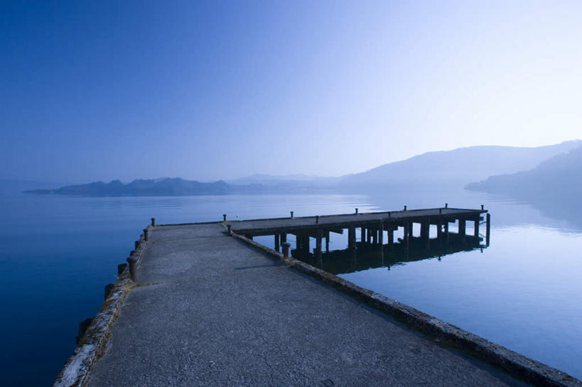 无人,横图,室外,白天,正面,旅游,度假,湖,湖泊,美景,山,山脉,水,秋田县,日本,亚洲,阴影,光线,木板,影子,湖面,景观,山峰,水流,水面,云,云朵,桥,木桥,山峦,云彩,娱乐,栈桥,蓝色,白云,蓝天,天空,阳光,自然,湖水,群山,天,享受,休闲,景色,放松,人行桥,木板桥,自然风光,东亚,本州,本州岛,日本国,秋田,东北地方,彩图