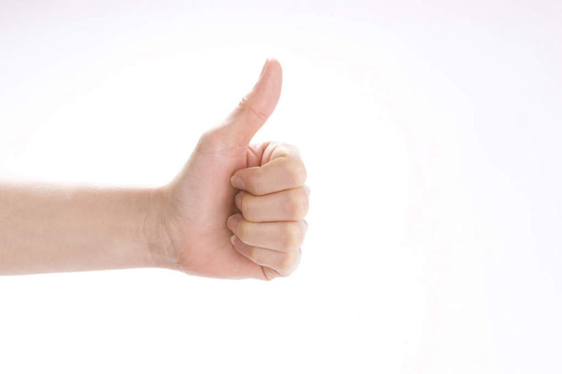 东方人,手,一个人,横图,室内,特写,白天,白色背景,正面,智慧,亚洲,仅一个年轻女性,仅一个女性,仅一个人,突出,黄种人,称赞,表扬,手势,手部,竖,摄影,影棚,翘,单手,高,夸奖,优秀,好,妙,顺利,出色,超群,杰出,卓越,奇妙,聪明,年轻女性,女人,女性,亚洲人,大拇指,半身,彩图,影棚拍摄,拍摄