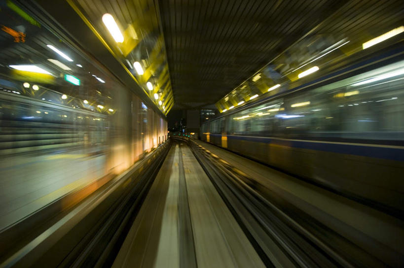 无人,横图,室内,白天,正面,旅游,度假,地铁,照明,东京,日本,亚洲,一排,许多,朦胧,模糊,整齐,隧道,灯光,轨道,轨道交通,百合海鸥号,娱乐,顶灯,灯,排列,灯具,享受,休闲,放松,照亮,照明设备,队列,铁道,东亚,本州,关东地方,本州岛,日本国,东京都,彩图,地铁机动车,地下铁,轻轨