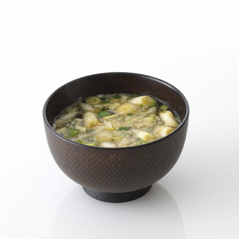 无人,竖图,俯视,室内,白天,白色背景,烹饪,餐桌,桌面,桌子,餐具,朦胧,模糊,调料,日本料理,味增,料理,食品,调味品,调味料,菜肴,美食,食物,碗,日式料理,日式,摄影,佳肴,影棚,餐台,味噌汤,一碗,日式大豆酱,味噌,进餐用具,烹调用具,彩图,高角度拍摄,影棚拍摄,拍摄