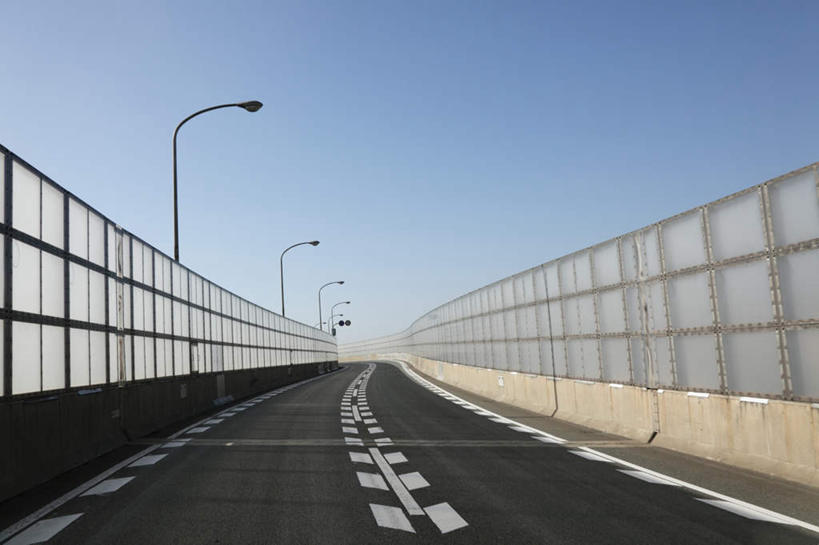 无人,横图,室外,白天,正面,旅游,度假,美景,路灯,照明,日本,亚洲,一排,阴影,整齐,光线,影子,景观,灯光,分界线,停车线,娱乐,灯,排列,蓝色,蓝天,天空,阳光,自然,天,享受,休闲,景色,放松,晴朗,车行道,车行道分界线,照亮,照明设备,队列,自然风光,标线,东亚,车行线,本州,万里无云,本州岛,日本国,近畿地方,近畿,兵库,兵库县,神户,神户市,神戸,县厅,神戸市,晴空,晴空万里,彩图