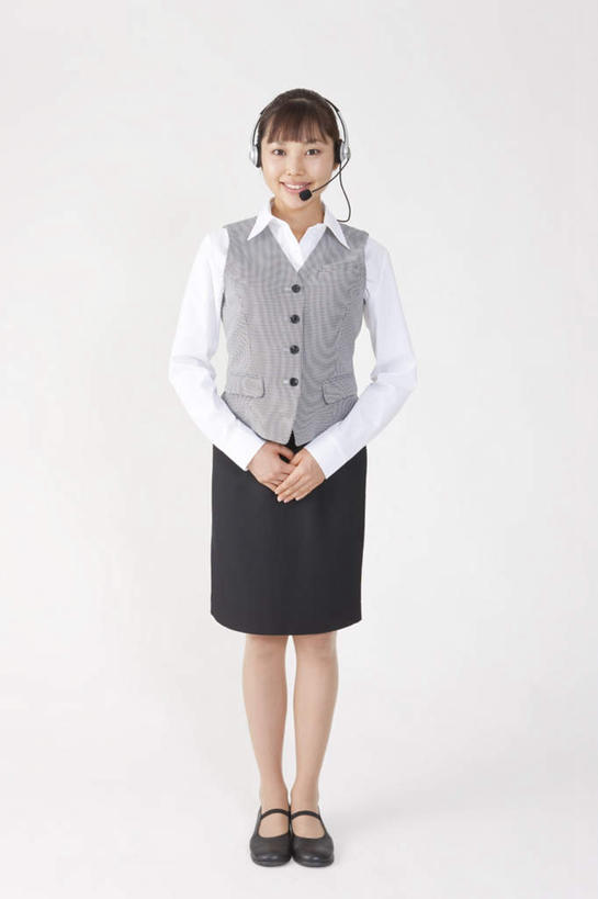 东方人,一个人,商务人士,商务女性,站,竖图,室内,白天,白色背景,正面,亚洲,仅一个年轻女性,仅一个女性,仅一个人,套装,话务员,黄种人,耳机,耳麦,话筒,站着,摄影,影棚,麦克风,商务装,工薪阶层,客服人员,电话销售,年轻女性,女人,女性,亚洲人,白领,接线员,上班族,站立,彩图,全身,影棚拍摄,拍摄