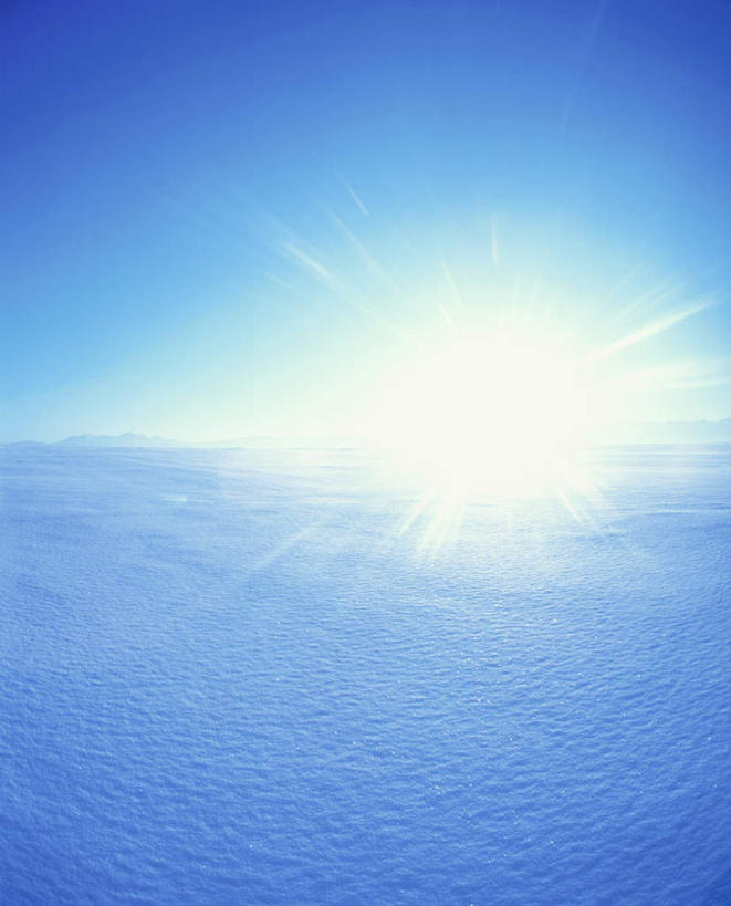 无人,竖图,全景,室外,白天,正面,旅游,度假,日出,美景,太阳,天际线,雪,大雪,北海道,日本,亚洲,阴影,朦胧,模糊,光线,影子,地平线,积雪,景观,雪景,冬季,冬天,辽阔,地面,朝霞,晨曦,黎明,娱乐,蓝色,蓝天,天空,阳光,自然,天,享受,休闲,景色,放松,寒冷,晴朗,一望无际,自然风光,延伸,东亚,万里无云,日本国,天地相交,北海道地方,北海道岛,严寒,朝阳,晴空,晴空万里,彩图,破晓