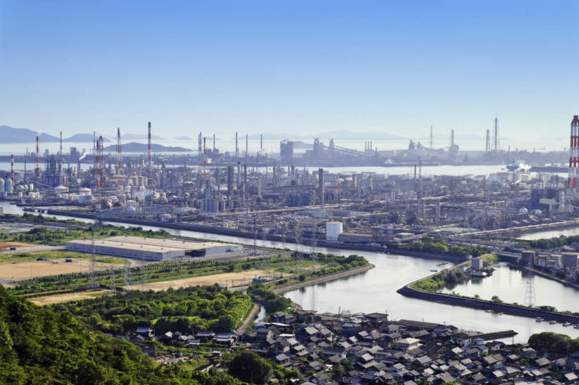 无人,家,农田,高楼大厦,横图,俯视,航拍,室外,白天,旅游,度假,庄稼,农作物,草地,草坪,河流,美景,水,植物,大厦,道路,建筑,路,摩天大楼,公路,日本,亚洲,阴影,光线,影子,房屋,屋子,河水,景观,水流,云,云朵,交通,云彩,娱乐,楼房,住宅,草,树,树木,蓝色,绿色,白云,蓝天,天空,阳光,自然,天,享受,休闲,景色,放松,生长,成长,鸟瞰,自然风光,东亚,本州,本州岛,日本国,中国地方,冈山,冈山县,马路,彩图,高角度拍摄,耕地,庄稼田,房子,大楼,高层建筑,高楼,摩天楼