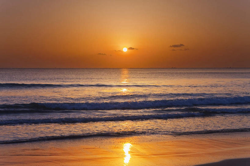 无人,横图,室外,白天,正面,旅游,度假,日出,海浪,海洋,美景,沙滩,水,太阳,静冈县,日本,亚洲,波纹,飞溅,溅,沙子,液体,海岸,景观,浪花,水滴,朝霞,晨曦,黎明,沙地,娱乐,水珠,水纹,天空,阳光,自然,海水,波浪,天,享受,休闲,金色,景色,放松,喷洒,自然风光,海景,东亚,本州,本州岛,日本国,中部地方,静冈,大海,风浪,海,海水的波动,海滩,近岸浪,涌浪,朝阳,彩图,破晓