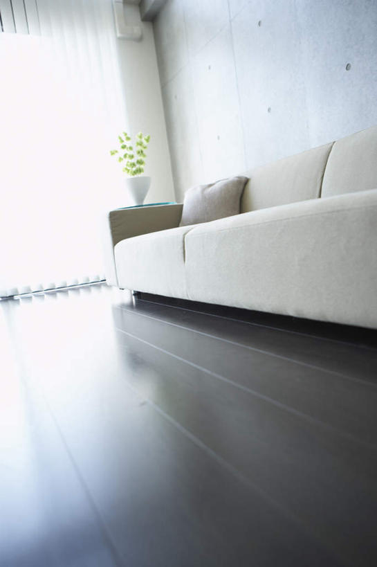 无人,家,客厅,竖图,室内,白天,正面,别墅,窗户,地板,家具,靠垫,落地窗,沙发,装修,建筑,欧式,装饰,房屋,墙,屋子,公寓,靠枕,地面,豪华,建设,现代,装潢,洋房,楼房,木地板,玻璃窗,墙壁,墙面,住宅,垫子,室内装潢,枕头,明亮,起居室,舒适,家居装潢,房屋设计,地中海风格,古典风格,简约风格,室内设计,宽敞,样板房装潢,设计,彩图,房子,皮沙发