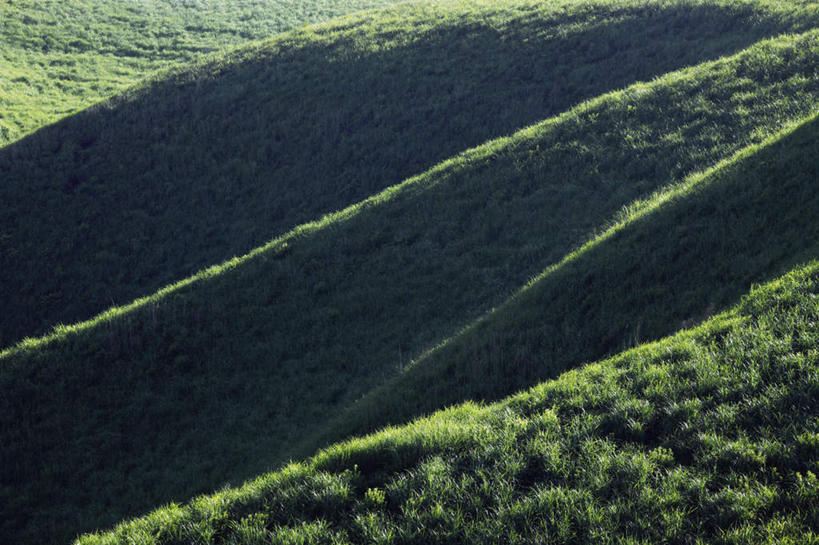 无人,横图,俯视,室外,白天,旅游,度假,草地,草坪,石头,美景,山,山脉,植物,日本,亚洲,阴影,光线,石子,影子,景观,山顶,山峰,山峦,娱乐,草,绿色,阳光,自然,群山,享受,休闲,景色,放松,自然风光,东亚,沉积岩,日本国,九州本岛,九州,九州岛,九州地方,熊本,熊本县,颠峰,极峰,水成岩,石块,岩石,彩图,高角度拍摄