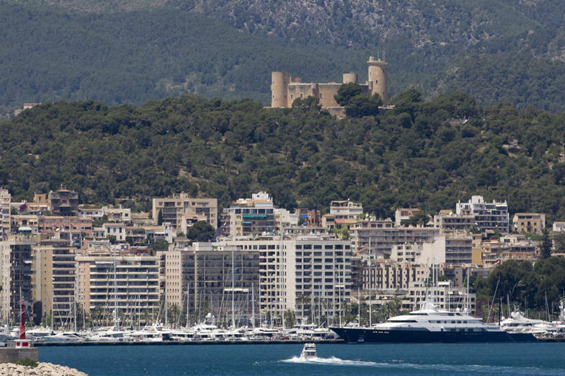 无人,高楼大厦,教堂,横图,俯视,室外,白天,度假,海浪,海洋,美景,树林,植物,城市风光,城市,大厦,建筑,轮船,摩天大楼,船,西班牙,欧洲,景观,浪花,山川,建筑群,娱乐,建设,树,树木,绿色,自然,海水,交通工具,享受,休闲,景色,放松,宗教,信仰,生长,成长,南欧,载具,海景,信念,帕尔马,马略卡岛,西班牙王国,帕尔马大教堂,大海,风浪,海,海水的波动,近岸浪,涌浪,彩图,高角度拍摄,大教堂,大楼,高层建筑,高楼,礼拜堂,摩天楼