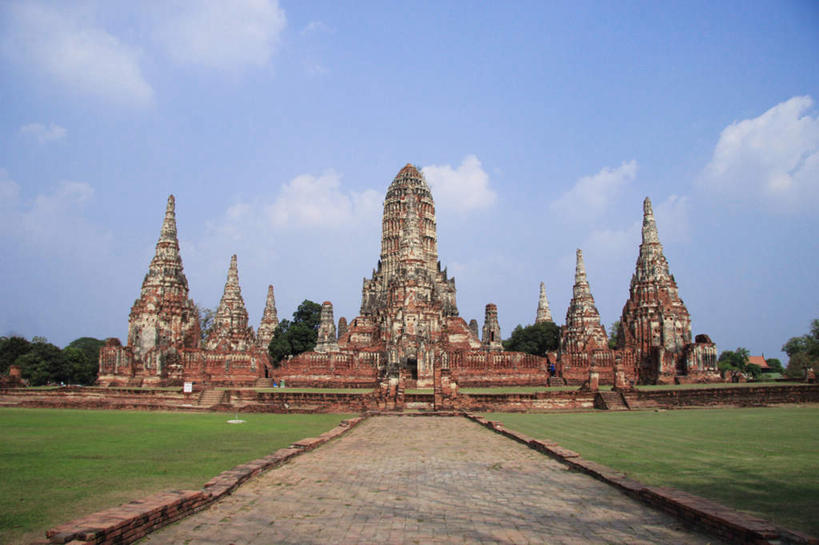 无人,横图,室外,白天,正面,旅游,度假,名胜古迹,标志建筑,地标,建筑,雕塑,泰国,亚洲,破旧,遗迹,艺术,装饰,雕刻,雕像,佛像,云,云朵,建筑群,云彩,古迹,破坏,文物,娱乐,建设,古建筑,石雕,大城,破损,废墟,蓝色,白云,蓝天,天空,工艺品,天,享受,休闲,旅游胜地,放松,东南亚,晴朗,纪念,美术,损坏,主题,陈列,古文明,泰王国,功能,美学,阿育他耶府,大城府,晴空,彩图