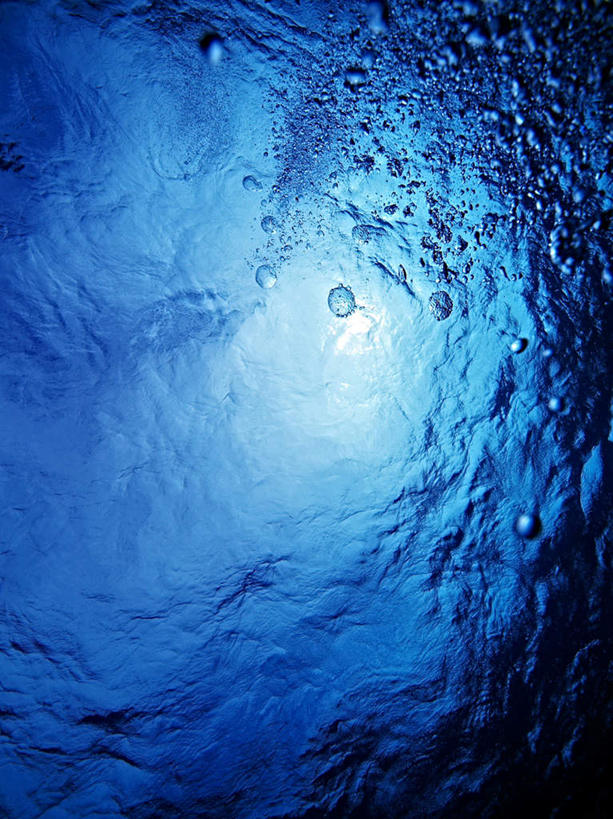 无人,竖图,室外,白天,仰视,旅游,度假,海浪,海洋,美景,日本,亚洲,景观,浪花,娱乐,冲绳,水泡,蓝色,自然,海水,泡泡,享受,休闲,景色,放松,冲绳县,自然风光,海景,东亚,琉球群岛,日本国,九州地方,大海,风浪,海,海水的波动,近岸浪,涌浪,彩图,低角度拍摄