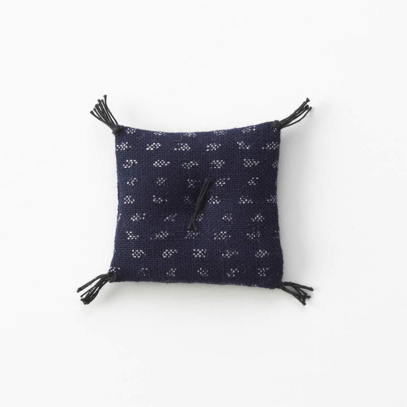 无人,方图,俯视,室内,特写,白天,白色背景,靠垫,静物,靠枕,一个,蓝色,抱枕,枕头,摄影,影棚,单个,彩图,高角度拍摄,影棚拍摄,拍摄