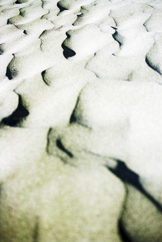 无人,竖图,俯视,室外,特写,白天,旅游,度假,美景,沙滩,爱知县,日本,亚洲,许多,脚印,阴影,光线,沙子,影子,海岸,景观,沙地,娱乐,沙坑,阳光,自然,享受,休闲,景色,放松,足迹,自然风光,东亚,本州,本州岛,日本国,中部地方,爱知,海滩,彩图,高角度拍摄