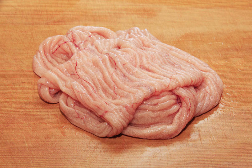 海鲜,内脏,卵巢,无人,横图,俯视,室内,特写,白天,一块,阴影,反射,鱼,影子,案板,水产,鱼类,海洋生物,砧板,水生动物,海产品,水生物,海底动物,安康鱼,蛤蟆鱼,老头鱼,结巴鱼,丑婆,鮟鱇,鮟鱇鱼,哈蟆鱼,海哈蟆,琵琶鱼,彩图,高角度拍摄