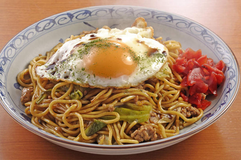 面食,面条,无人,横图,俯视,室内,特写,白天,烹饪,餐桌,桌面,桌子,辣椒,炒面,蛋,鸡蛋,面,日本料理,料理,食品,菜肴,美食,食物,日式料理,日式,摄影,佳肴,影棚,餐台,辣角,红海椒,大椒,辣虎,广椒,草鸡蛋,卵,辣子,红辣椒,海椒,番椒,彩图,高角度拍摄,影棚拍摄,拍摄