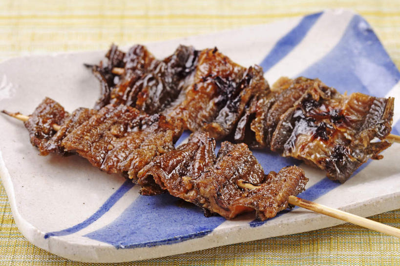 无人,横图,俯视,室内,特写,白天,烹饪,餐桌,桌面,桌子,餐具,碟子,盘,肉,鱼肉,日本料理,料理,食品,烤肉,菜肴,美食,肉类,食物,一个,盘子,碟,日式料理,日式,摄影,佳肴,影棚,单个,餐台,肉食,泥鳅,彩图,高角度拍摄,影棚拍摄,拍摄