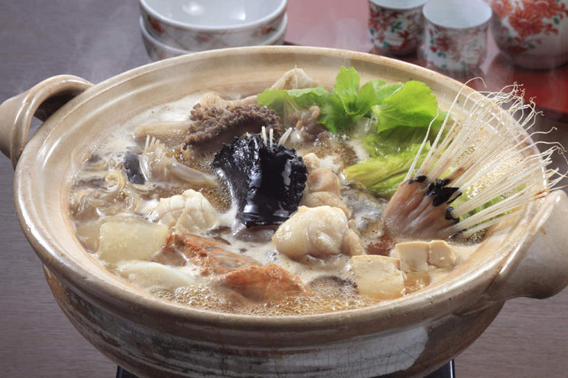 海鲜,无人,横图,俯视,室内,特写,白天,烹饪,餐桌,桌面,桌子,厨具,炖锅,锅子,肉,鱼肉,日本料理,料理,食品,火锅,水产,菜肴,美食,肉类,海洋生物,食物,日式料理,日式,摄影,佳肴,影棚,餐台,锅具,水生动物,海产品,水生物,肉食,海底动物,烹饪用具,日式火锅,暖锅,烹调用具,烹调,彩图,高角度拍摄,影棚拍摄,拍摄