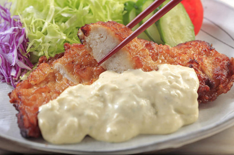 无人,横图,俯视,室内,特写,白天,烹饪,餐桌,筷子,桌面,桌子,鸡,餐具,水果,一双,日本料理,沙拉,料理,食品,文化,色拉,传统,沙律,水果沙拉,菜肴,美食,家禽,食物,动物,日式料理,日式,摄影,牲畜,佳肴,有机食品,绿色食品,影棚,餐台,色拉酱,礼节,千岛酱,炸鸡,礼仪,进餐用具,彩图,高角度拍摄,影棚拍摄,拍摄