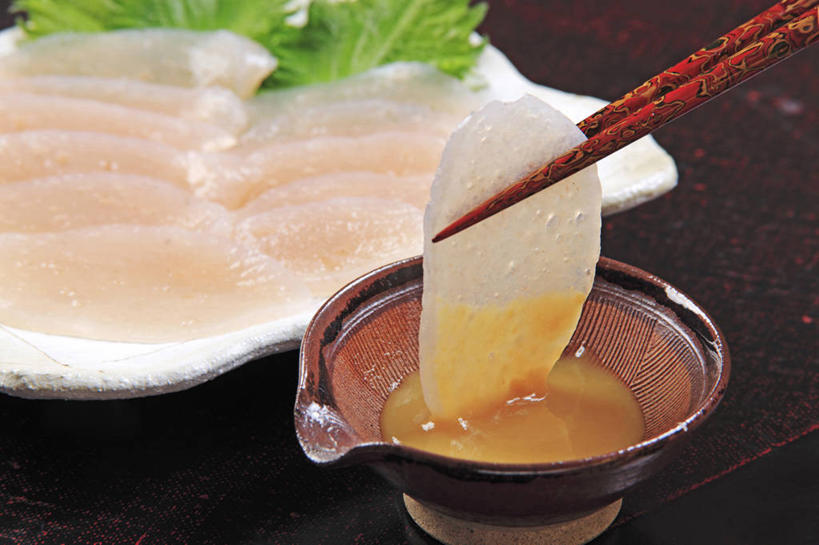 无人,横图,俯视,室内,特写,白天,烹饪,餐桌,筷子,桌子,蔬菜,餐具,叶子,一双,阴影,新鲜,反射,碟子,盘,影子,陶瓷,调料,酱料,酱汁,佐料,日本料理,料理,食品,绿叶,陶瓷制品,调味品,调味料,文化,蒟蒻,传统,酱,菜肴,美食,食物,一个,盘子,容器,碟,碗,日式料理,日式,嫩叶,摄影,佳肴,有机食品,绿色食品,影棚,单个,餐台,储藏,礼节,储存,礼仪,鬼芋,菎蒻,雷公枪,蒻头,魔芋,叶,叶片,进餐用具,彩图,高角度拍摄,影棚拍摄,拍摄,贮存