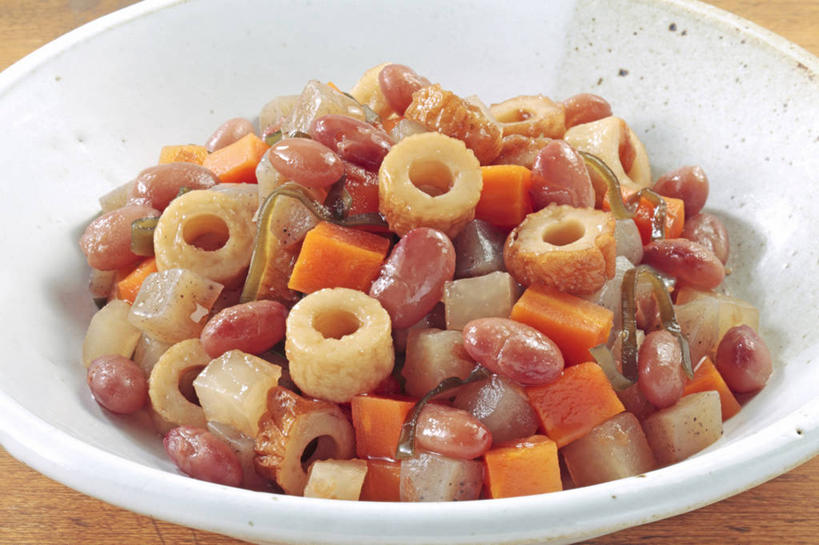 无人,横图,俯视,室内,特写,白天,烹饪,植物,餐桌,桌子,豆,萝卜,胡萝卜,蔬菜,阴影,新鲜,反射,影子,陶瓷,豆类,豆子,日本料理,料理,食品,陶瓷制品,菜肴,美食,食物,一个,容器,碗,日式料理,日式,摄影,佳肴,有机食品,绿色食品,影棚,单个,餐台,储藏,储存,黄萝卜,番萝卜,豆科,红萝卜,甘荀,彩图,高角度拍摄,影棚拍摄,拍摄,丁香萝卜,胡芦菔金,金笋,贮存