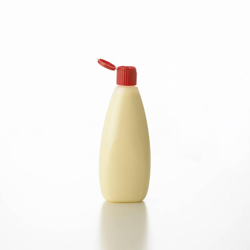 无人,方图,室内,特写,白天,白色背景,正面,餐桌,桌子,阴影,反射,盖子,影子,调料,酱料,酱汁,佐料,美乃滋,调味品,调味料,酱,一个,黄色,红色,瓶子,塑料制品,塑料瓶,摄影,影棚,单个,餐台,蛋黄酱,蛋黄沙拉酱,调味油,彩图,影棚拍摄,拍摄