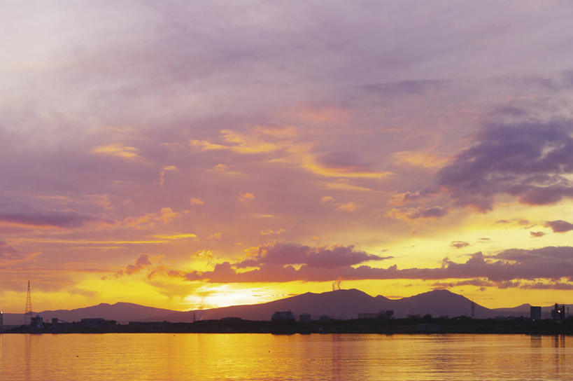 无人,横图,室外,白天,正面,旅游,度假,湖,湖泊,美景,日落,山,山脉,树林,水,太阳,植物,北海道,日本,亚洲,阴影,光线,影子,湖面,景观,山峰,水流,水面,晚霞,霞光,落日,山峦,娱乐,树,树木,绿色,阳光,自然,黄昏,湖水,群山,享受,休闲,景色,彩霞,放松,生长,成长,自然风光,东亚,日本国,北海道地方,北海道岛,苫小牧市,夕照,薄暮,夕阳,彩图,傍晚,胆振综合振兴局,斜阳,胆振支厅,道央,苫小牧