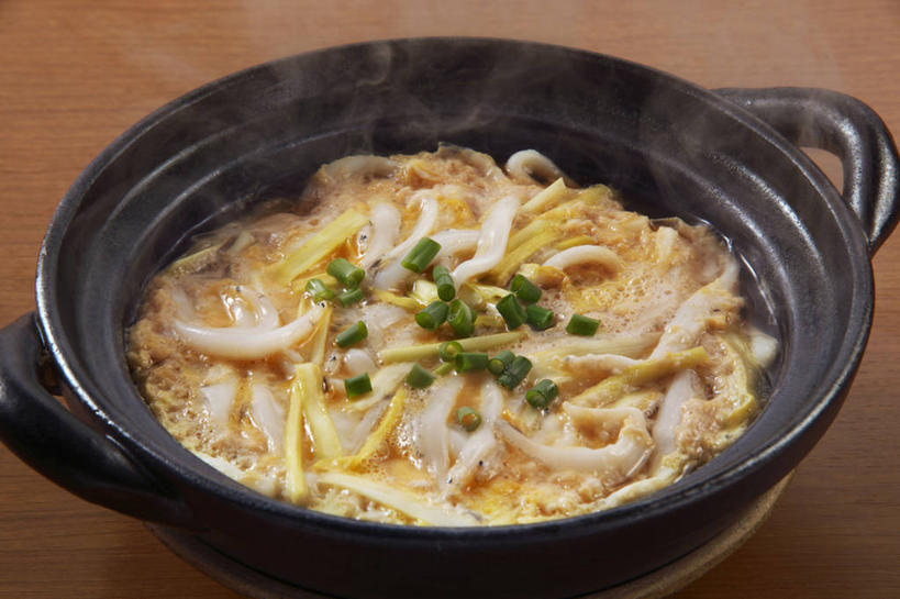 无人,横图,俯视,室内,特写,白天,烹饪,雾,餐桌,桌子,蔬菜,蒜,厨具,阴影,沸腾,朦胧,模糊,新鲜,反射,蒸汽,锅子,砂锅,影子,陶瓷,韭菜,蛋,鸡蛋,肉,鱼肉,日本料理,料理,食品,陶瓷制品,水蒸气,雾气,蒜头,锅,菜肴,美食,肉类,食物,一个,日式料理,日式,摄影,佳肴,有机食品,绿色食品,影棚,单个,餐台,锅具,气体,银鱼,肉食,起阳草,烹饪用具,草鸡蛋,蒸发,韭,山韭,长生韭,面丈鱼,面条鱼,卵,白饭鱼,蛤残鱼,胡蒜,烹调用具,大蒜,烹调,彩图,高角度拍摄,影棚拍摄,拍摄