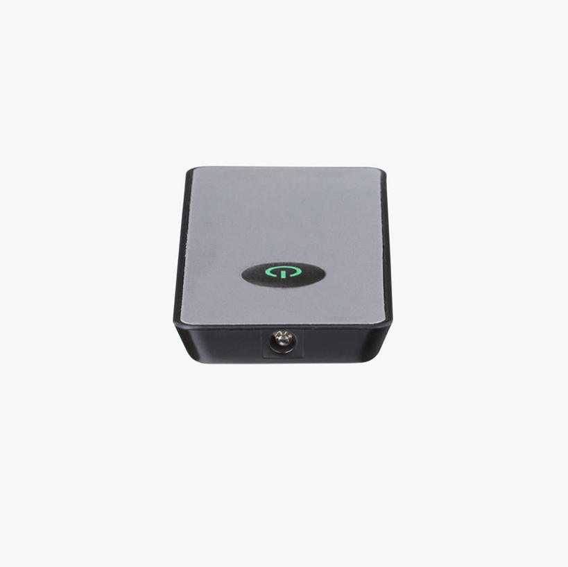 无人,横图,室内,特写,白天,白色背景,正面,静物,阴影,反射,影子,墙,开关,墙壁,墙面,一个,白色,灰色,按钮,遥控器,摄影,影棚,单个,控制,调节,按键,彩图,影棚拍摄,拍摄