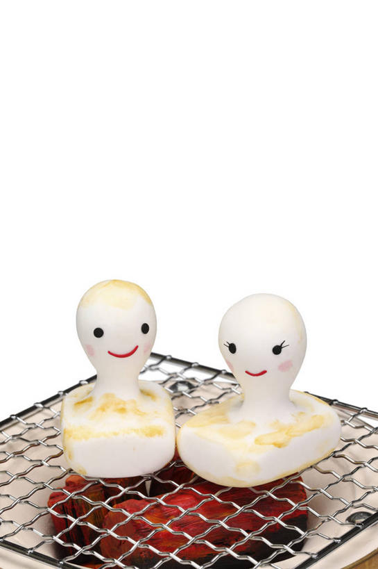 无人,竖图,室内,特写,白天,白色背景,正面,烘焙,金属制品,节日,金属,年糕,文化,架子,两个,一个,白色,祈祷,笑容,许愿,摄影,影棚,单个,纪念,祈求,祭祀,镜饼,笑脸,笑貌,冷却,冷却架,平安,彩图,影棚拍摄,拍摄,传统文化