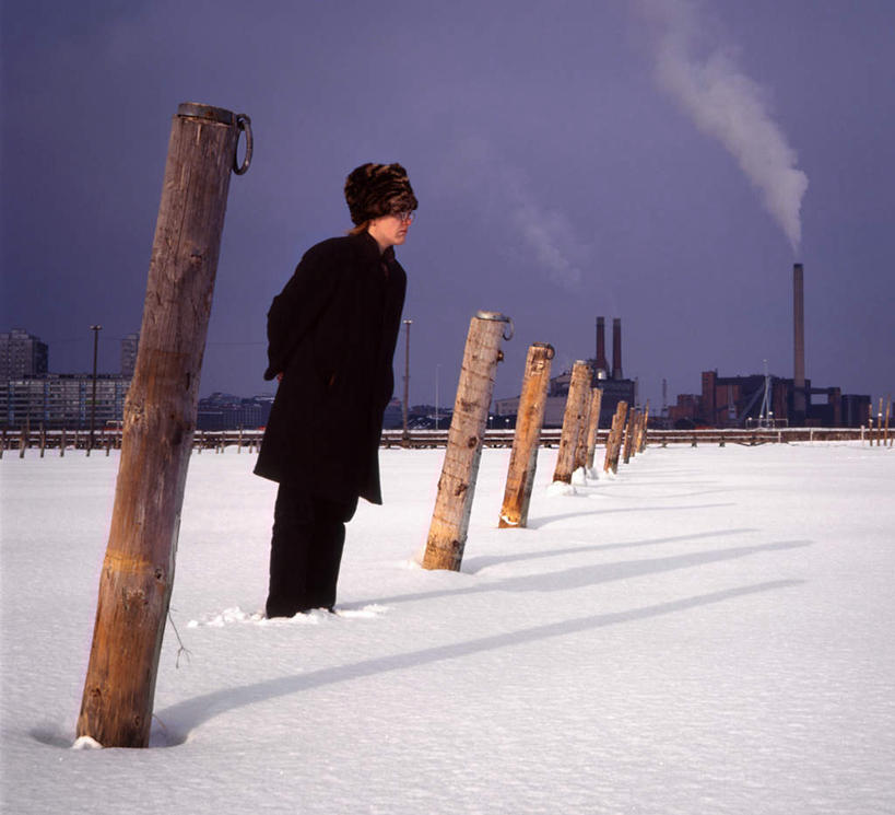 西方人,一个人,站,横图,室内,白天,正面,雪,大雪,欧洲,欧洲人,仅一个男性,仅一个人,积雪,雪景,冬季,冬天,仅一个年轻男性,站着,寒冷,严寒,男人,男性,年轻男性,白种人,站立,半身,彩图