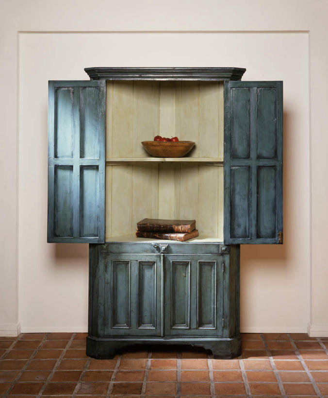 无人,竖图,室内,特写,白天,正面,柜子,家具,卧室,静物,墙,壁橱,古典,墙壁,墙面,一个,衣橱,单个,更衣橱,彩图,睡房,卧房