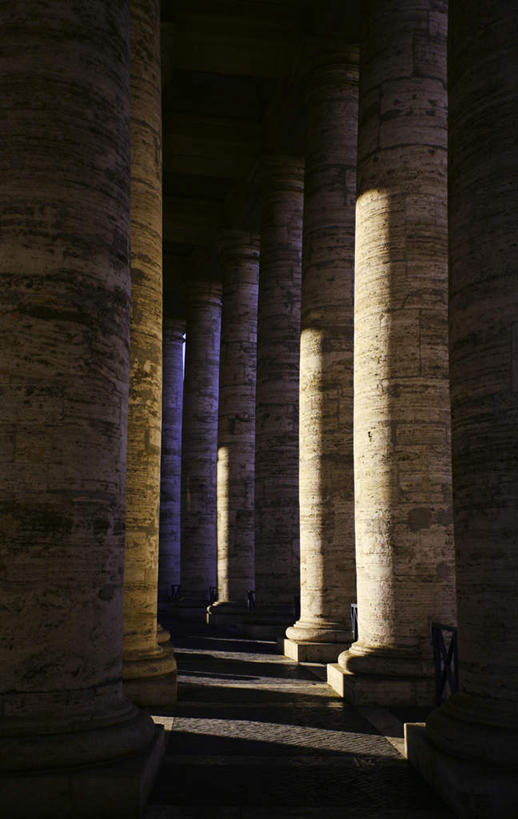 无人,竖图,室内,白天,正面,旅游,度假,石头,名胜古迹,标志建筑,城市,道路,地标,建筑,路,公路,美国,一排,阴影,遗迹,整齐,光线,石子,影子,柱子,交通,古迹,文物,娱乐,建设,古建筑,排列,阳光,享受,休闲,旅游胜地,放松,北美,北美洲,队列,美洲,古文明,佛罗里达,佛罗里达州,佛州,阳光州,圣彼得堡,北亚美利加洲,亚美利加洲,石块,岩石,马路,彩图,圣彼得斯堡