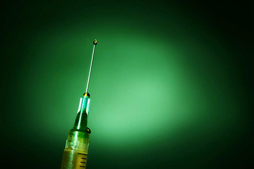 无人,横图,室内,特写,白天,正面,静物,绿色背景,阴影,光线,液体,影子,一个,黄色,针管,针筒,注射,摄影,影棚,单个,毒品,医疗,医疗设备,注射器,福寿膏,彩图,影棚拍摄,拍摄