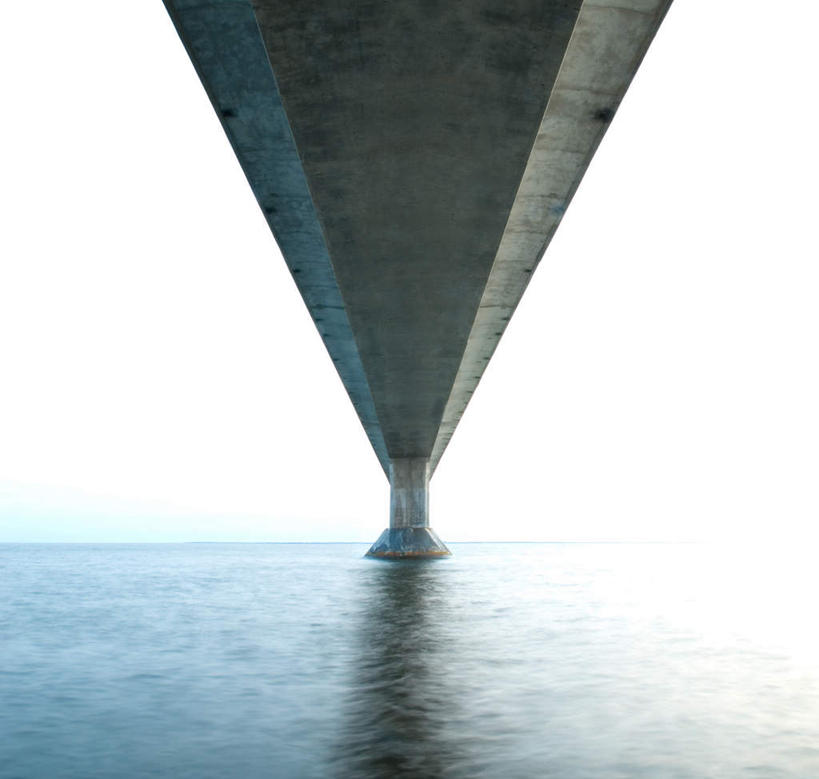 无人,横图,室外,白天,仰视,度假,美景,城市风光,城市,大桥,立交桥,桥梁,阴影,光线,影子,景观,水平线,高架,斜拉桥,桥,辽阔,海平线,娱乐,阳光,享受,休闲,广阔,景色,放松,一望无际,北美洲,爱德华王子岛,无边无际,一马平川,彩图,低角度拍摄,水天相接,水天一线