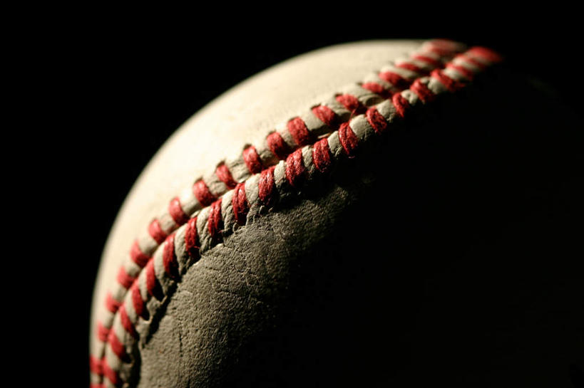 无人,横图,室内,特写,白天,正面,锻炼,运动,棒球,垒球,静物,黑色背景,模糊,球,一个,摄影,影棚,单个,含糊,恍惚,模胡,依稀,隐约,体育,彩图,影棚拍摄,健身,拍摄