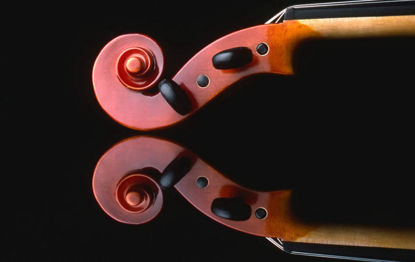 无人,横图,室内,特写,白天,正面,阴影,黑色背景,反射,木制,影子,大提琴,乐器,弦乐器,一个,木制品,摄影,影棚,单个,琴弦,弓拉弦乐器,弓拉弦鸣乐器,彩图,影棚拍摄,拍摄