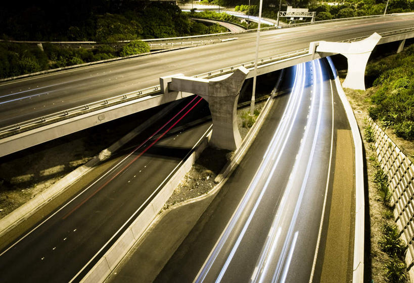 无人,横图,俯视,室外,白天,长时间曝光,度假,美景,城市风光,城市,道路,路,公路,新西兰,景观,分界线,停车线,交通,娱乐,享受,休闲,景色,放松,车行道,车行道分界线,标线,大洋洲,曝光,车行线,纽西兰,长白云之乡,马路,彩图,高角度拍摄