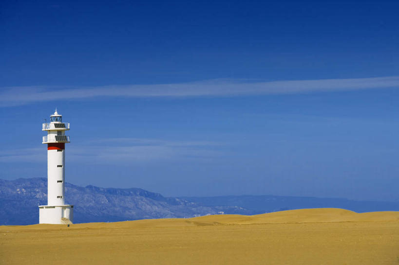 无人,公园,横图,室外,白天,正面,旅游,度假,荒凉,美景,沙漠,山,西班牙,欧洲,美国,景观,山峰,云,云朵,山峦,云彩,娱乐,蓝色,白云,蓝天,天空,自然,天,享受,休闲,景色,放松,晴朗,北美,北美洲,南欧,自然风光,美洲,加泰罗尼亚,西班牙王国,北亚美利加洲,亚美利加洲,康涅狄格,康涅狄格州,宪法之州,豆蔻之州,灯塔公园,大漠,荒地,荒芜,砂漠,晴空,彩图