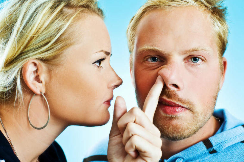 西方人,脸,头,脸颊,胡须,两个人,横图,室内,白天,正面,爱情,欧洲,欧洲人,阴影,光线,影子,浪漫,注视,阳光,观察,看,挖,温暖,温馨,恩爱,恋人,观看,和睦,察看,关注,抠,男人,男性,年轻男性,年轻女性,女人,女性,白种人,头部,胡子,络腮胡,脸部,脸蛋,面部,情侣,半身,彩图,伴侣,融洽